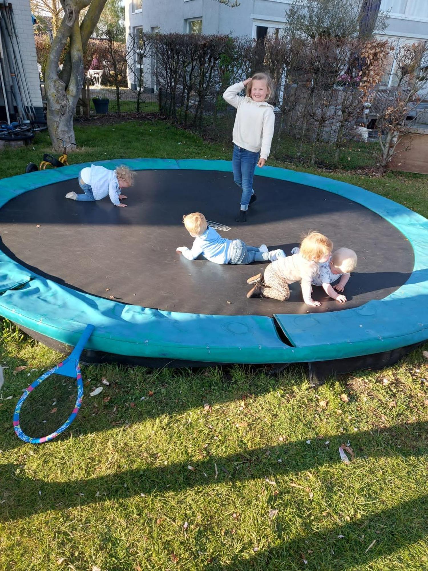 De Slaapfabriek Vakantiehuis En Trainingslocatie Teuge ภายนอก รูปภาพ