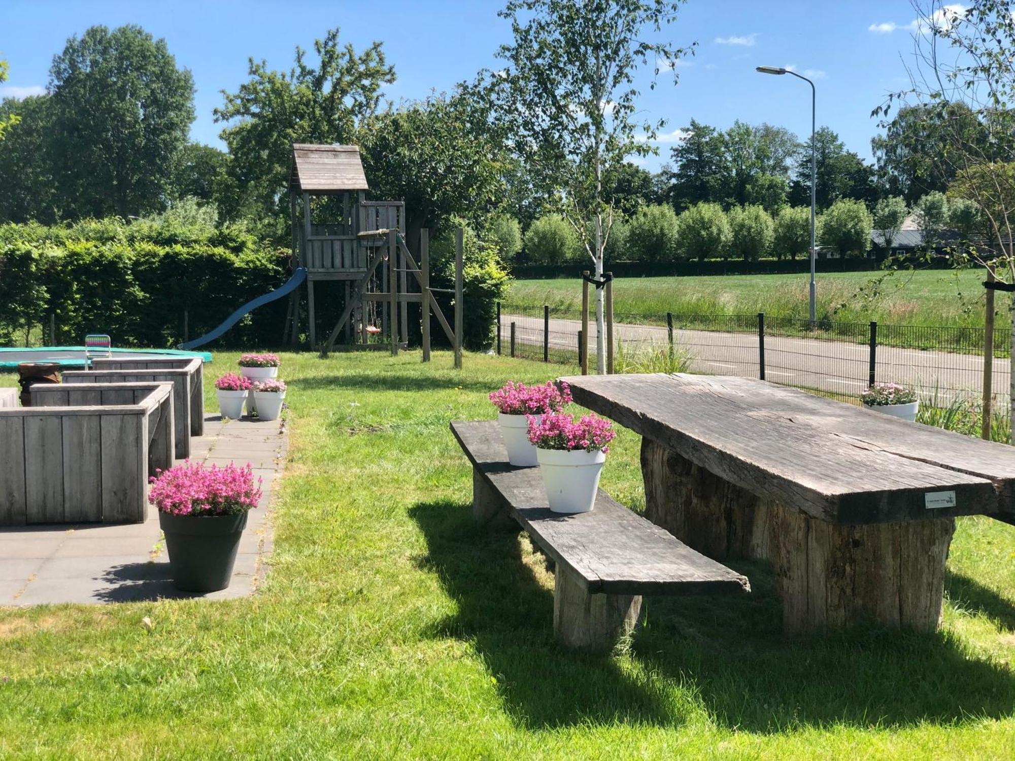 De Slaapfabriek Vakantiehuis En Trainingslocatie Teuge ภายนอก รูปภาพ