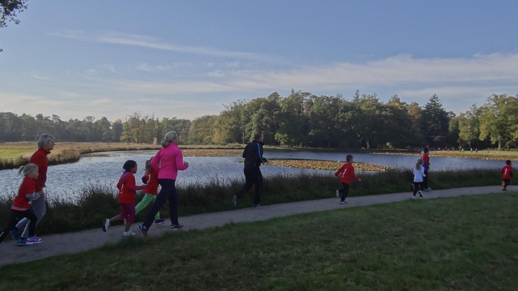 De Slaapfabriek Vakantiehuis En Trainingslocatie Teuge ภายนอก รูปภาพ