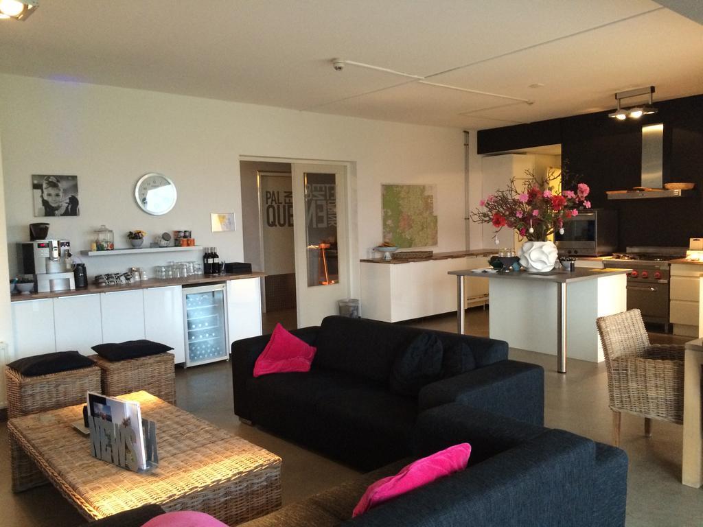 De Slaapfabriek Vakantiehuis En Trainingslocatie Teuge ภายนอก รูปภาพ